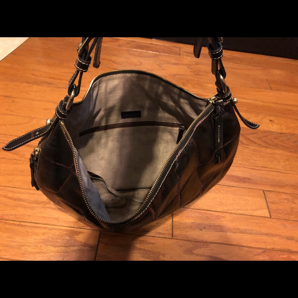 Dooney & Bourke